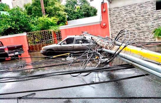 Tropical storm Laura leaves more than a million Dominicans without electricity