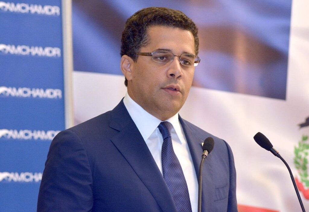 Dominican Minister of Tourism asks for flights suspension from the UK - Dominican News