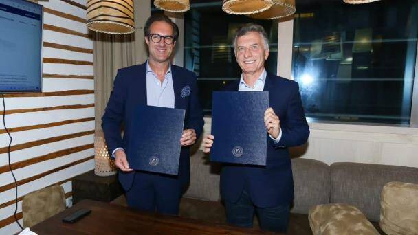 Barna includes Mauricio Macri as a member of its Business Academic Council