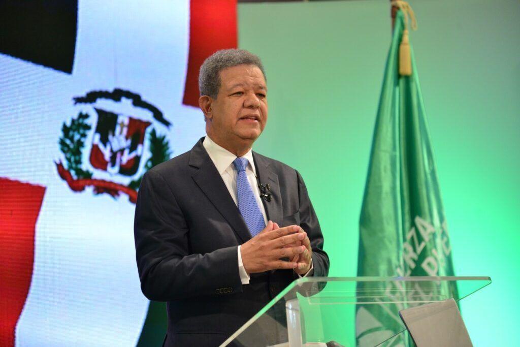 Political platform “Ganaremos” is launched and led by Leonel Fernández