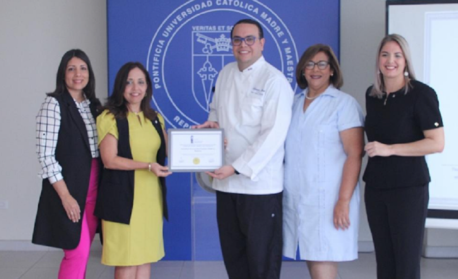 World Association of Chefs certifies the PUCMM tourism school