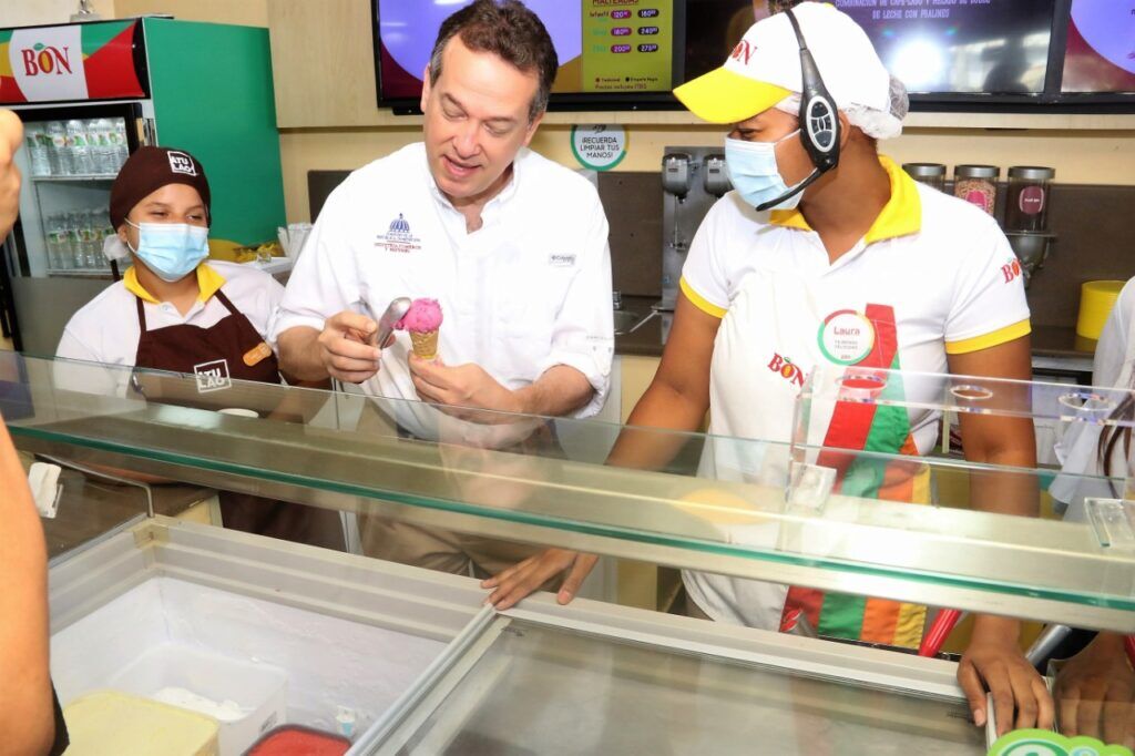Dominican ice cream industry works to expand exports to the USA