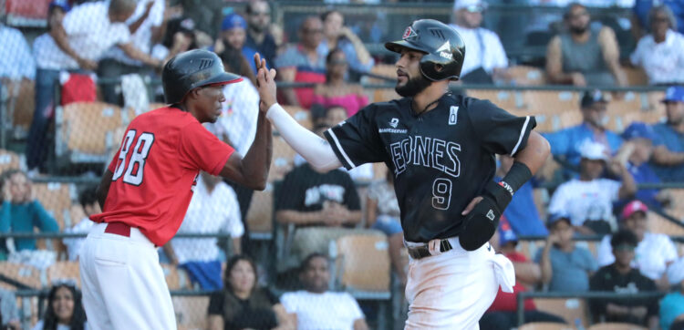 Escogido defeats the Licey and grabs to a miracle - Dominican News