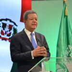 Leonel Fernández calls to withdraw unconstitucional human trafficking bill - Dominican News